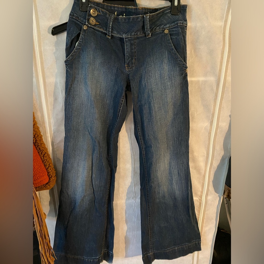 Women’s Flare Jeans